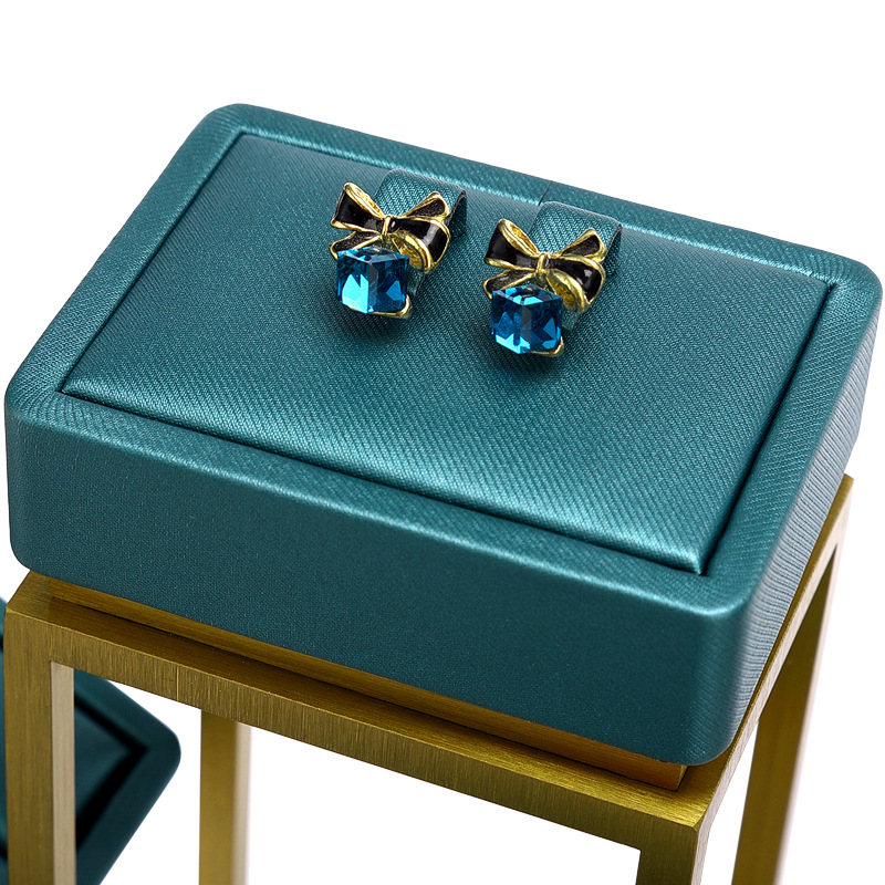 Jewelry Display Stand Set Aquamarine Blue Color & Leather, Metal Material DS160-l